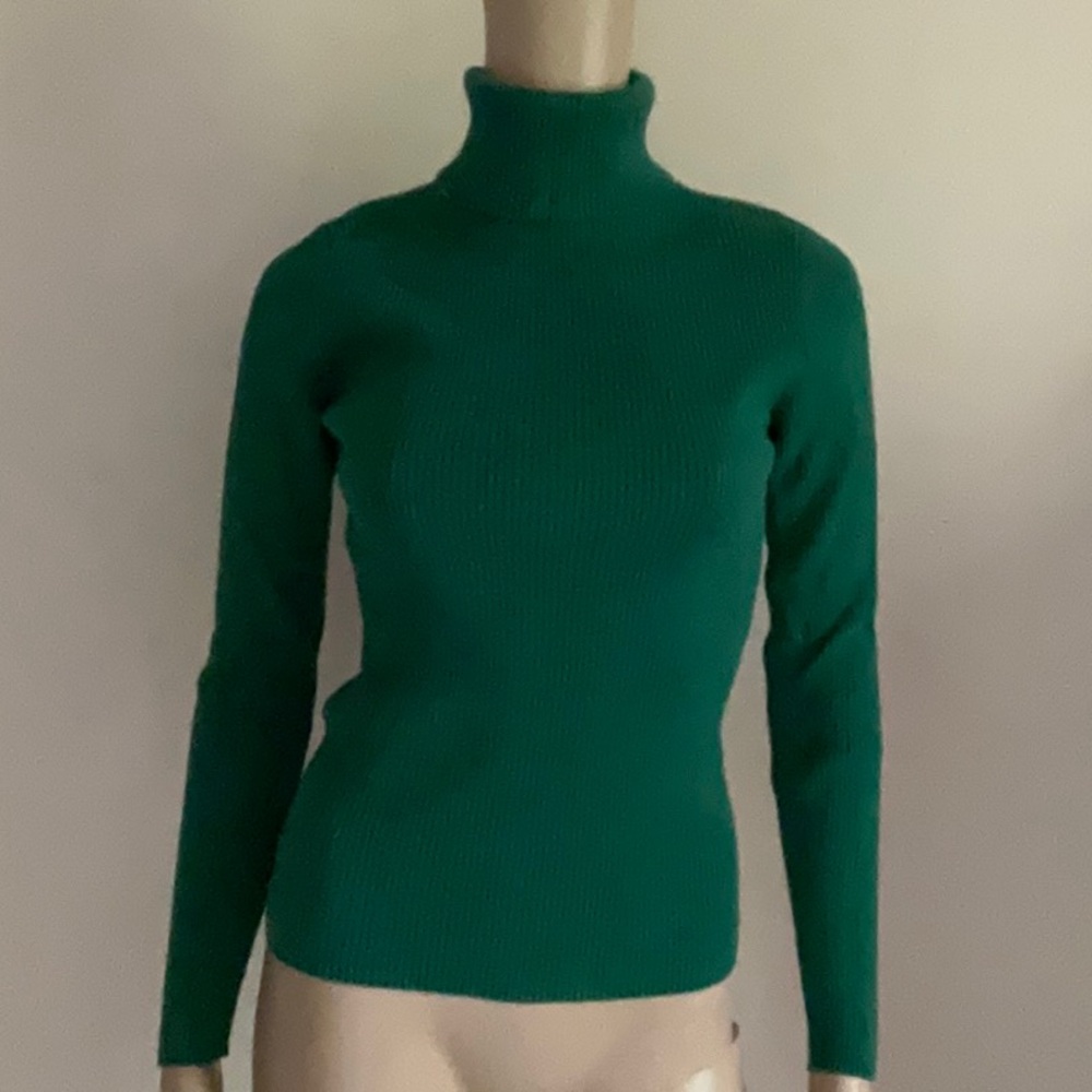 Moda International Ribbed Knit Turtleneck Sweater Kelly Green